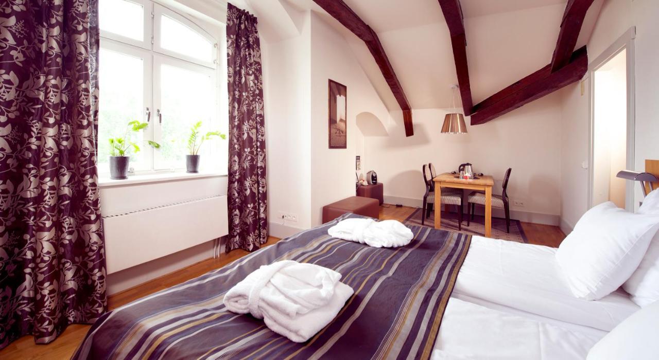 Home Hotel Bilan Карлстад Экстерьер фото